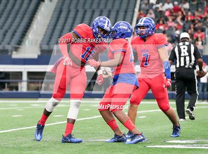 Thumbnail 1 in Duncanville vs. Trinity (UIL 6A Division 1 Region 1 Area) photogallery.