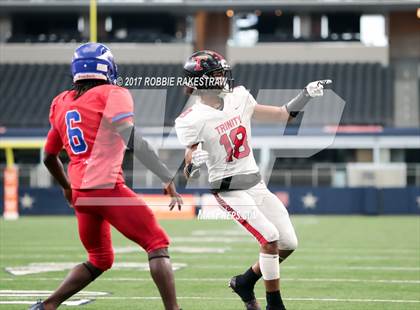 Thumbnail 1 in Duncanville vs. Trinity (UIL 6A Division 1 Region 1 Area) photogallery.