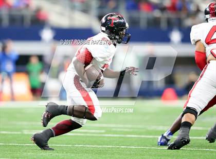 Thumbnail 2 in Duncanville vs. Trinity (UIL 6A Division 1 Region 1 Area) photogallery.