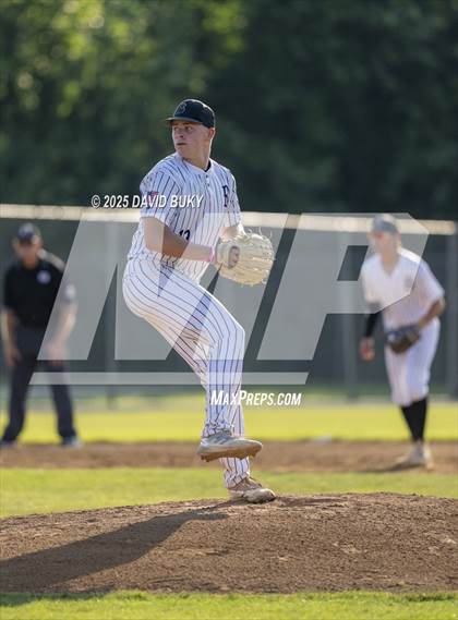 Thumbnail 3 in Woodbridge vs. Battlefield (VHSL Class 6 Region B Semifinal) photogallery.