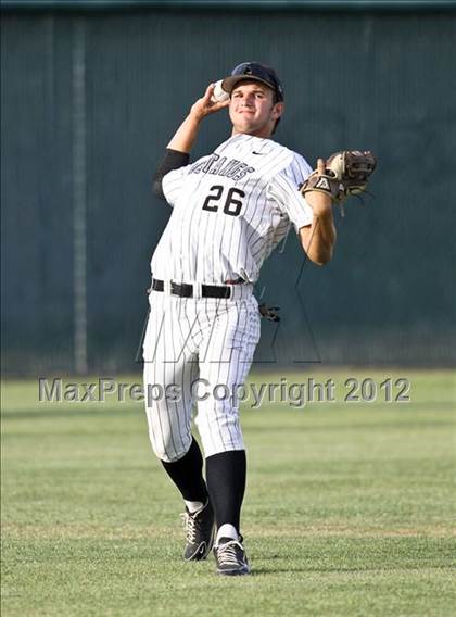 Thumbnail 2 in Buchanan vs. Stockdale (CIF CS Playoffs) photogallery.