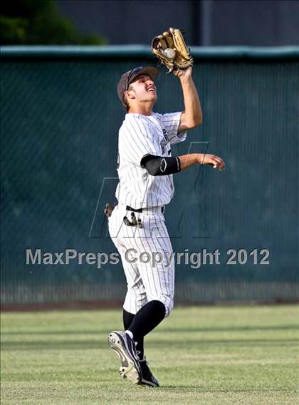 Thumbnail 3 in Buchanan vs. Stockdale (CIF CS Playoffs) photogallery.