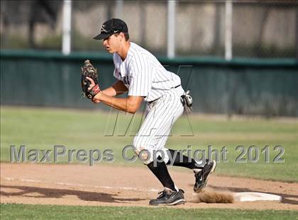 Thumbnail 2 in Buchanan vs. Stockdale (CIF CS Playoffs) photogallery.