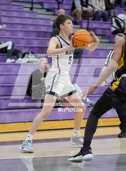 Thumbnail 2 in Roy vs. Riverton (Riverton Holiday Tournament) photogallery.
