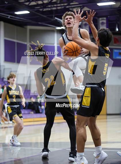 Thumbnail 3 in Roy vs. Riverton (Riverton Holiday Tournament) photogallery.