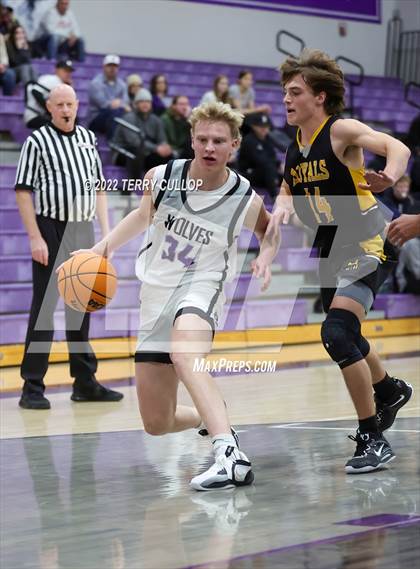 Thumbnail 3 in Roy vs. Riverton (Riverton Holiday Tournament) photogallery.