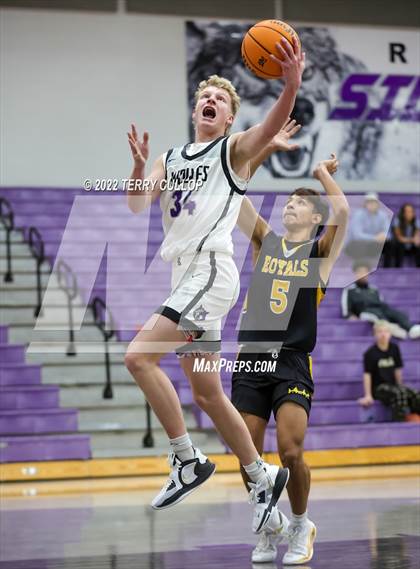 Thumbnail 2 in Roy vs. Riverton (Riverton Holiday Tournament) photogallery.