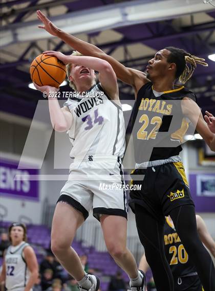 Thumbnail 2 in Roy vs. Riverton (Riverton Holiday Tournament) photogallery.
