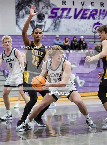 Thumbnail 3 in Roy vs. Riverton (Riverton Holiday Tournament) photogallery.