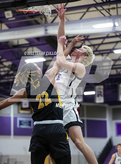 Thumbnail 3 in Roy vs. Riverton (Riverton Holiday Tournament) photogallery.