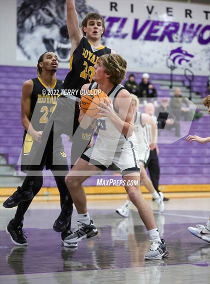 Thumbnail 1 in Roy vs. Riverton (Riverton Holiday Tournament) photogallery.