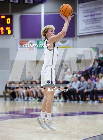 Thumbnail 3 in Roy vs. Riverton (Riverton Holiday Tournament) photogallery.