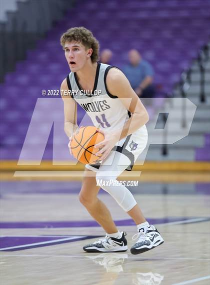 Thumbnail 3 in Roy vs. Riverton (Riverton Holiday Tournament) photogallery.