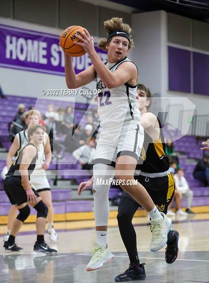 Thumbnail 1 in Roy vs. Riverton (Riverton Holiday Tournament) photogallery.