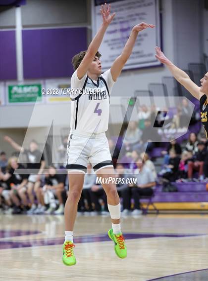 Thumbnail 1 in Roy vs. Riverton (Riverton Holiday Tournament) photogallery.