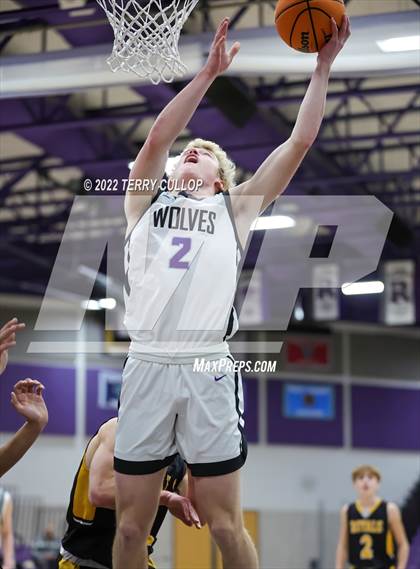 Thumbnail 3 in Roy vs. Riverton (Riverton Holiday Tournament) photogallery.