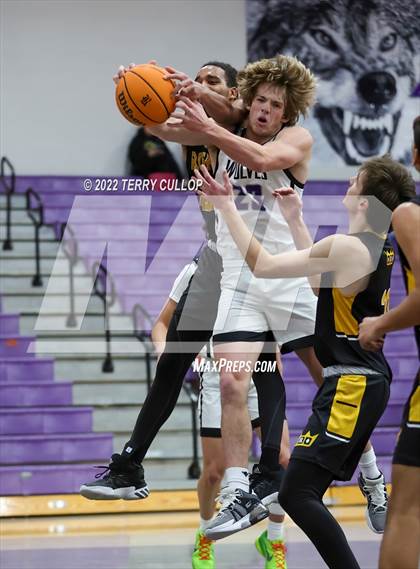 Thumbnail 3 in Roy vs. Riverton (Riverton Holiday Tournament) photogallery.