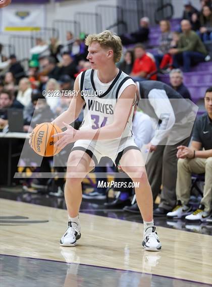 Thumbnail 1 in Roy vs. Riverton (Riverton Holiday Tournament) photogallery.