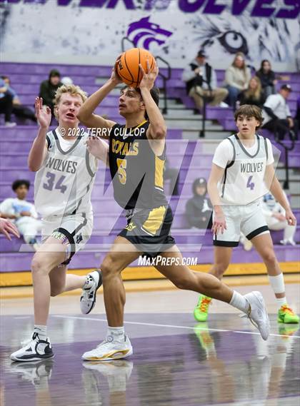 Thumbnail 2 in Roy vs. Riverton (Riverton Holiday Tournament) photogallery.