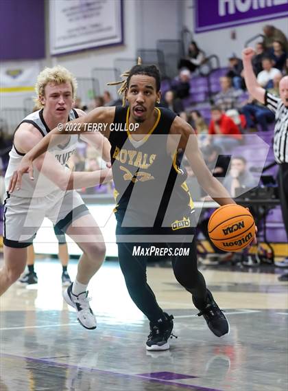 Thumbnail 2 in Roy vs. Riverton (Riverton Holiday Tournament) photogallery.