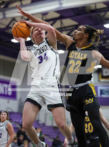 Thumbnail 3 in Roy vs. Riverton (Riverton Holiday Tournament) photogallery.