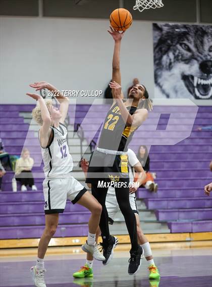 Thumbnail 2 in Roy vs. Riverton (Riverton Holiday Tournament) photogallery.