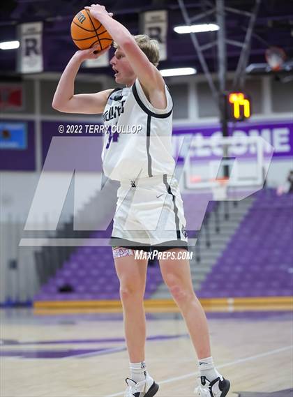 Thumbnail 2 in Roy vs. Riverton (Riverton Holiday Tournament) photogallery.
