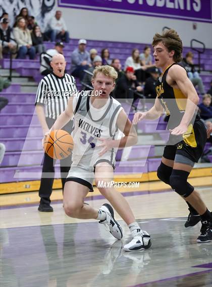 Thumbnail 1 in Roy vs. Riverton (Riverton Holiday Tournament) photogallery.