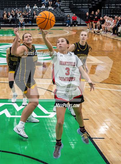 Thumbnail 1 in Emery vs Grantsville (UHSAA 3A Semifinal) photogallery.