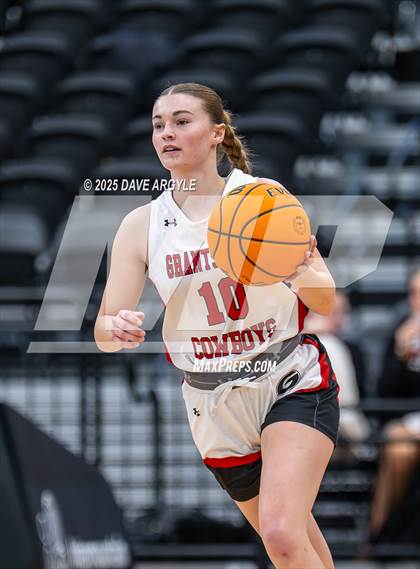 Thumbnail 2 in Emery vs Grantsville (UHSAA 3A Semifinal) photogallery.