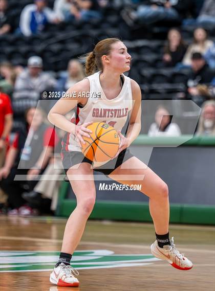 Thumbnail 2 in Emery vs Grantsville (UHSAA 3A Semifinal) photogallery.