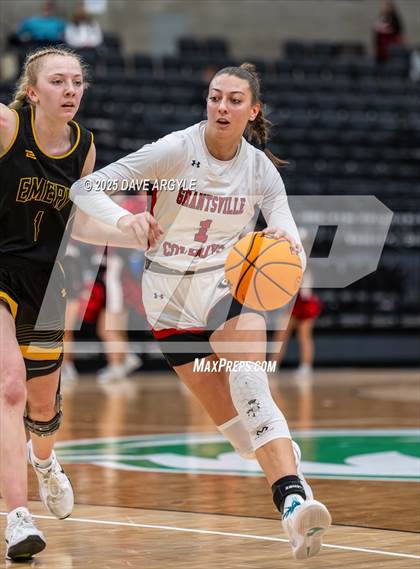 Thumbnail 1 in Emery vs Grantsville (UHSAA 3A Semifinal) photogallery.
