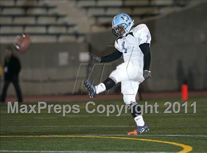 Thumbnail 1 in Carson vs. Narbonne (CIF LACS D1 Final) photogallery.