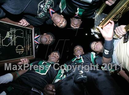 Thumbnail 1 in Carson vs. Narbonne (CIF LACS D1 Final) photogallery.