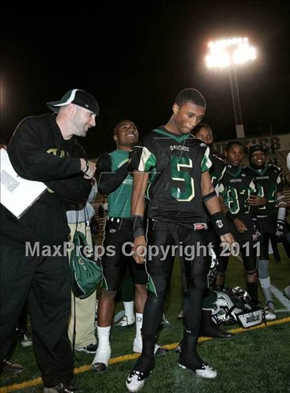 Thumbnail 1 in Carson vs. Narbonne (CIF LACS D1 Final) photogallery.
