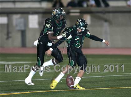 Thumbnail 2 in Carson vs. Narbonne (CIF LACS D1 Final) photogallery.