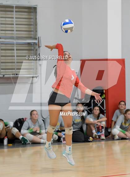 Thumbnail 1 in Red Mountain vs. Monument Valley (Nike Tournament of Champions – Southwest) photogallery.