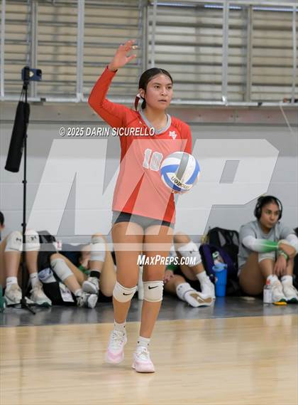 Thumbnail 1 in Red Mountain vs. Monument Valley (Nike Tournament of Champions – Southwest) photogallery.