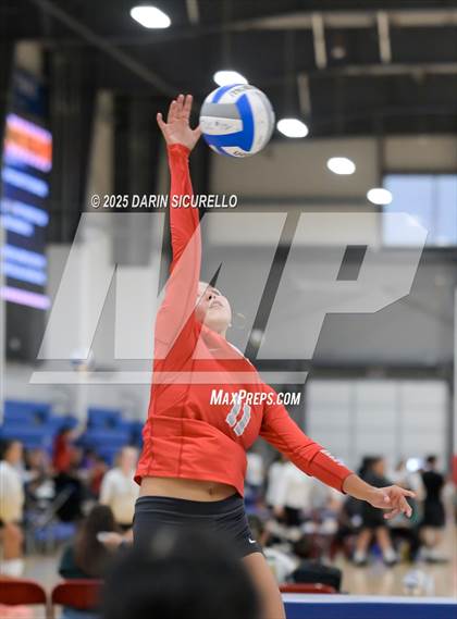Thumbnail 2 in Red Mountain vs. Monument Valley (Nike Tournament of Champions – Southwest) photogallery.