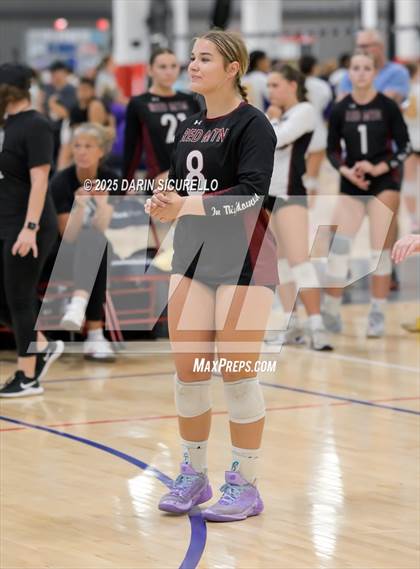 Thumbnail 1 in Red Mountain vs. Monument Valley (Nike Tournament of Champions – Southwest) photogallery.