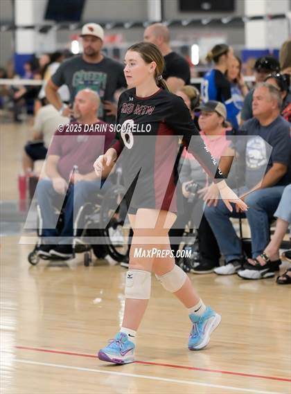 Thumbnail 1 in Red Mountain vs. Monument Valley (Nike Tournament of Champions – Southwest) photogallery.