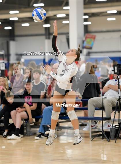 Thumbnail 1 in Red Mountain vs. Monument Valley (Nike Tournament of Champions – Southwest) photogallery.