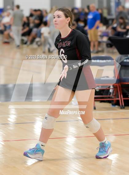 Thumbnail 3 in Red Mountain vs. Monument Valley (Nike Tournament of Champions – Southwest) photogallery.