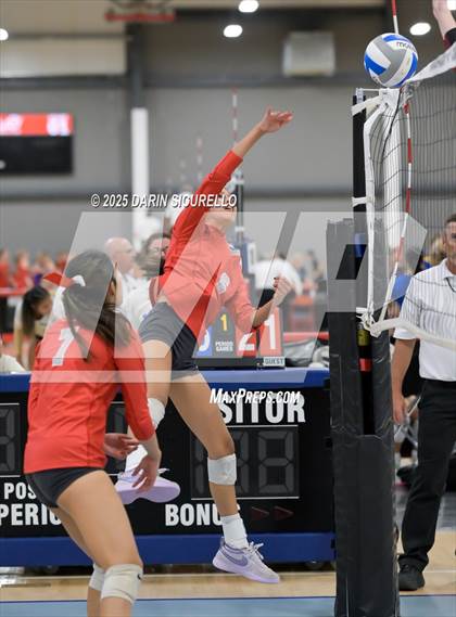 Thumbnail 3 in Red Mountain vs. Monument Valley (Nike Tournament of Champions – Southwest) photogallery.