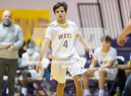 Thumbnail 1 in Bennington @ Bellevue West (B Teams) photogallery.