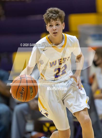 Thumbnail 1 in Bennington @ Bellevue West (B Teams) photogallery.