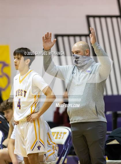 Thumbnail 2 in Bennington @ Bellevue West (B Teams) photogallery.