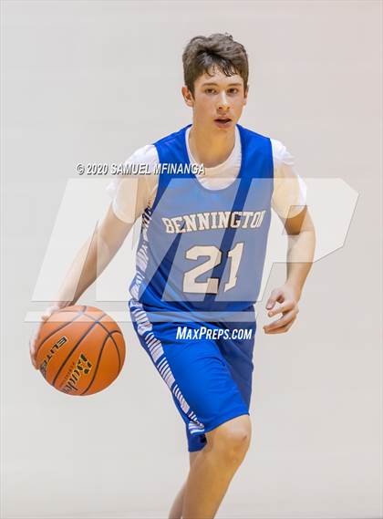 Thumbnail 3 in Bennington @ Bellevue West (B Teams) photogallery.