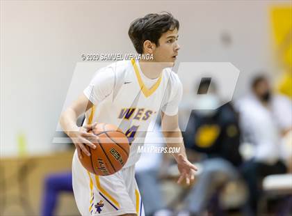 Thumbnail 2 in Bennington @ Bellevue West (B Teams) photogallery.