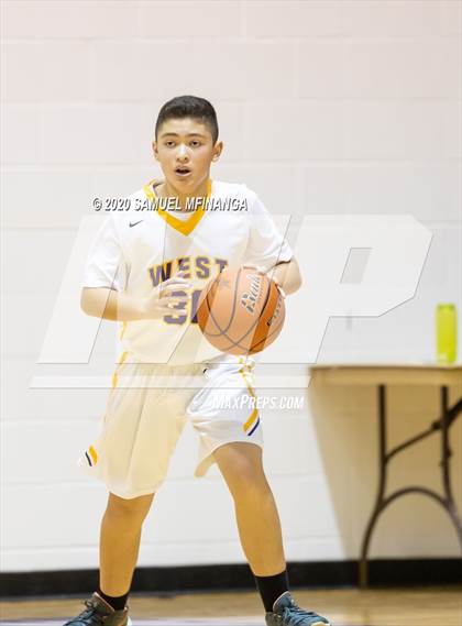 Thumbnail 2 in Bennington @ Bellevue West (B Teams) photogallery.